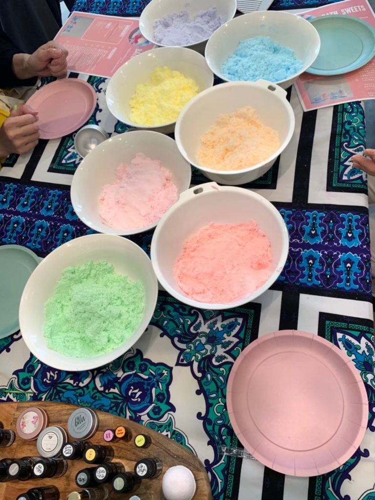 バスボム作り　ワークショップ風景